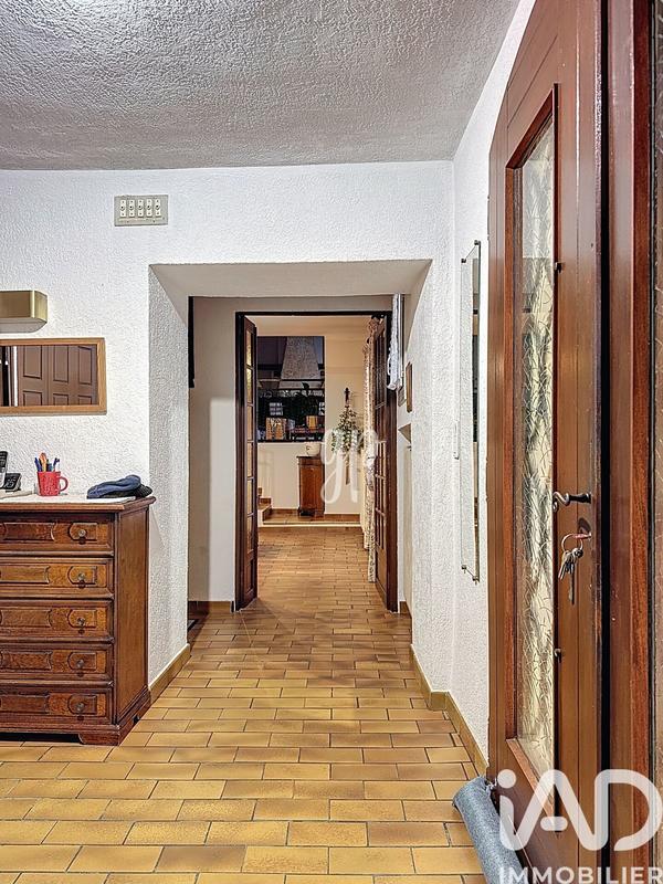 Maison - 194 m² - 15 pièces