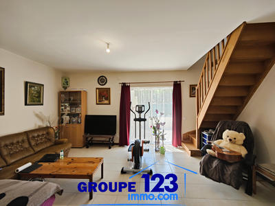 Maison - 99 m² - 4 pièces