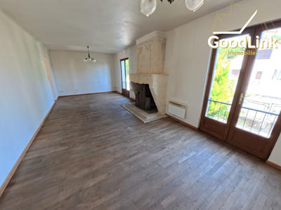 Maison - 85 m² - 5 pièces