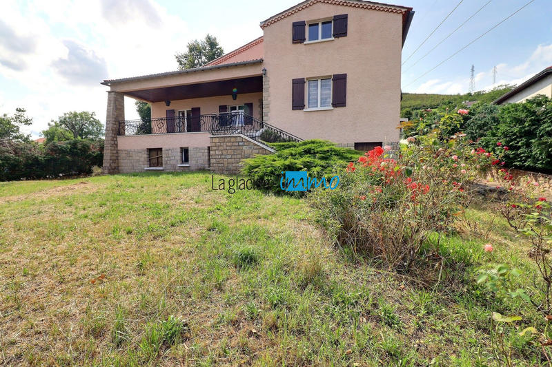 Maison - 222 m² - 9 pièces