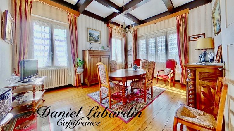 Maison - 130 m² - 6 pièces