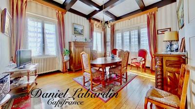 Maison - 130 m² - 6 pièces