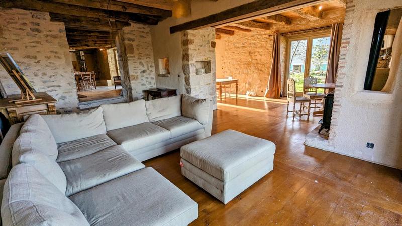Maison en pierre - 187 m² - 4 pièces
