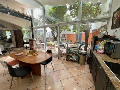 Appartement - 164 m² - 3 pièces