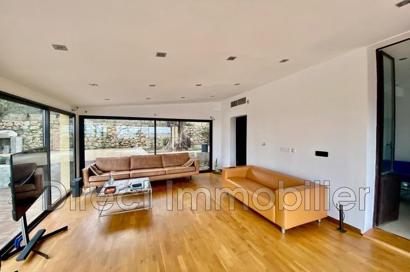 Maison - 250 m² - 7 pièces