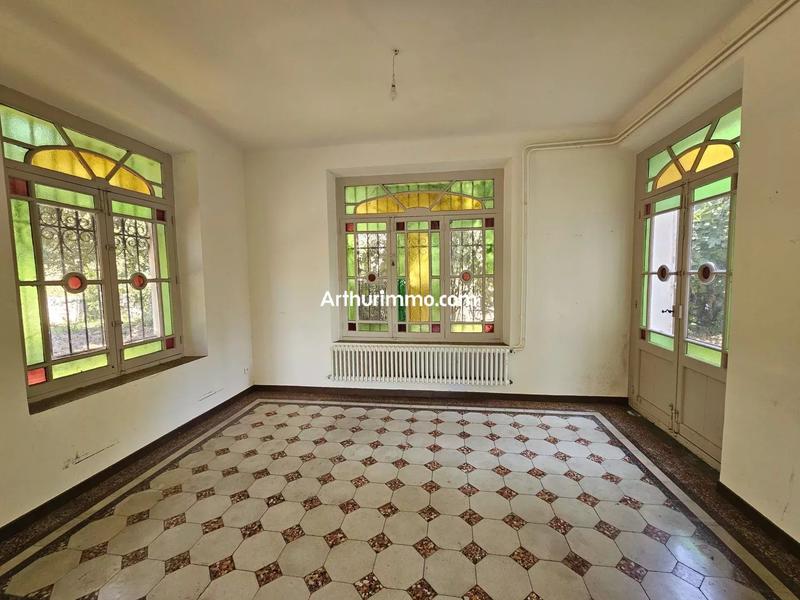 Maison - 152 m² - 9 pièces