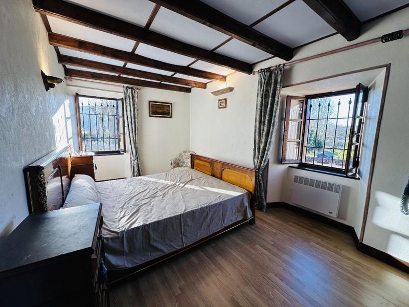 Maison de village - 420 m² - 12 pièces