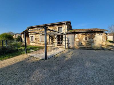 Maison ancienne - 219 m² - 8 pièces