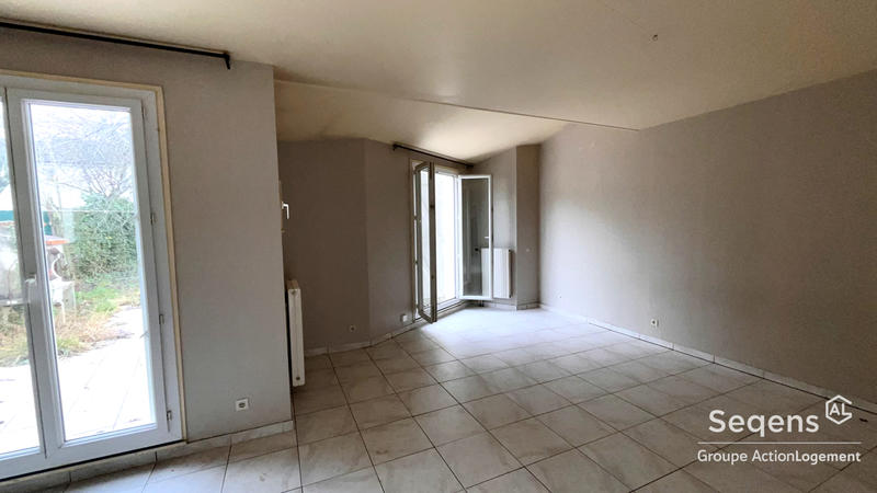 Maison - 93 m² - 4 pièces