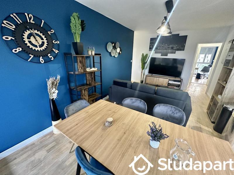 Chambre - 86 m² - 1 pièce