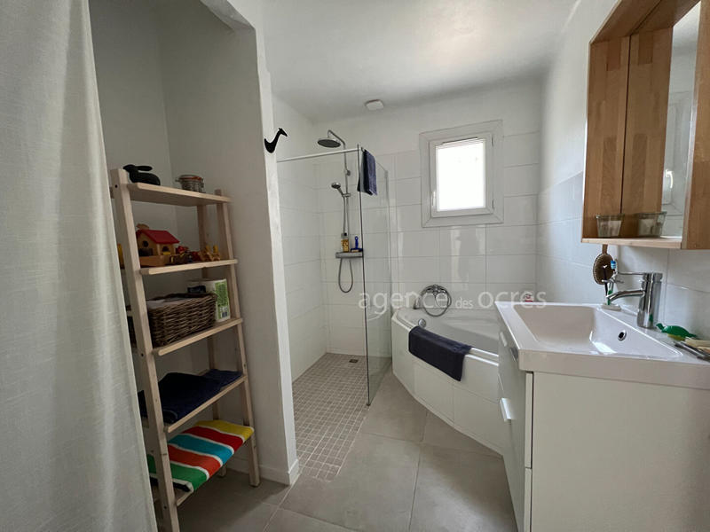 Maison - 97 m² - 4 pièces