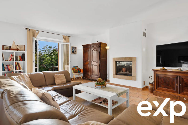 Bastide - 342 m² - 9 pièces