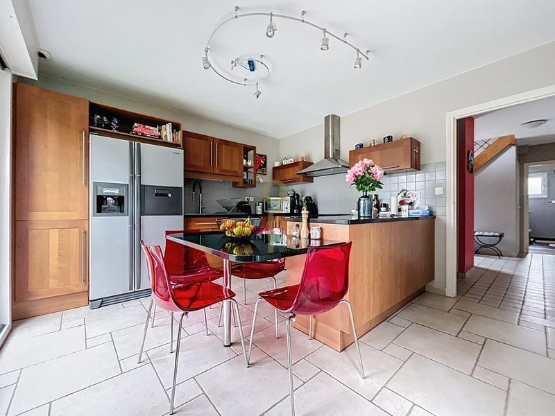 Maison - 176 m² - 7 pièces