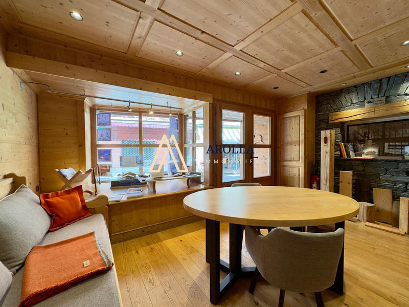 Fonds de commerce - Local commercial - 137 m²