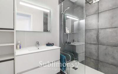 Appartement - 75 m² - 4 pièces