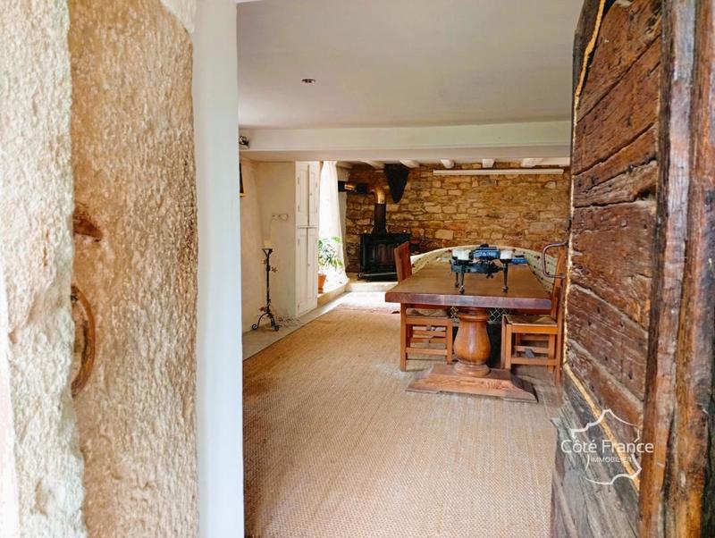 Corps de ferme - 270 m² - 9 pièces