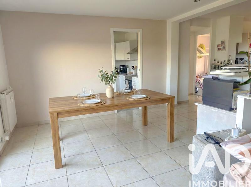 Appartement - 70 m² - 3 pièces