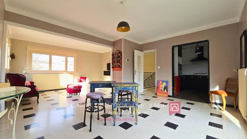 Maison - 95 m² - 5 pièces