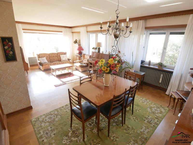 Maison - 142 m² - 5 pièces