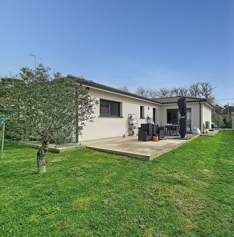 Maison - 105 m² - 4 pièces