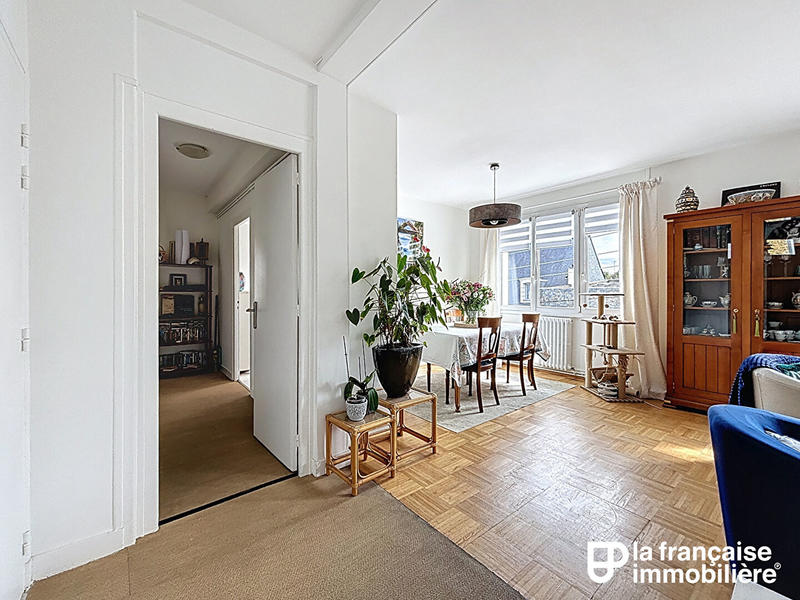 Appartement - 134 m² - 6 pièces