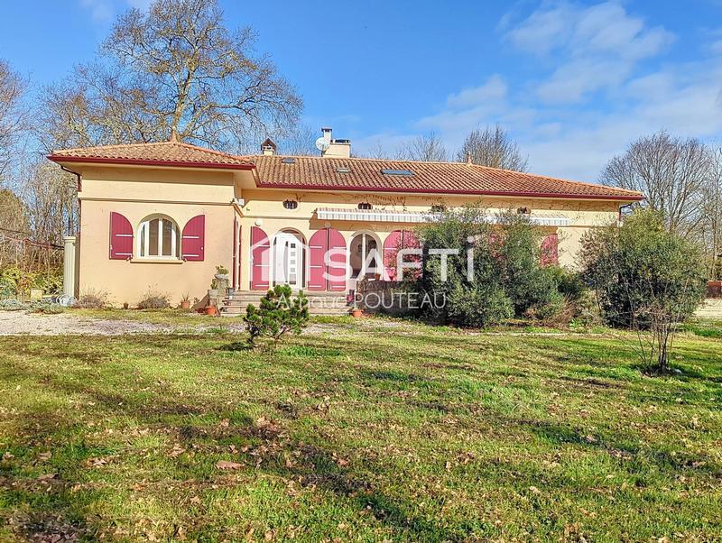 Propriété - 255 m² - 8 pièces