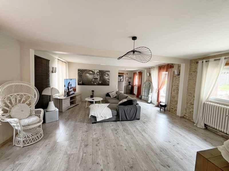 Maison - 158 m² - 5 pièces