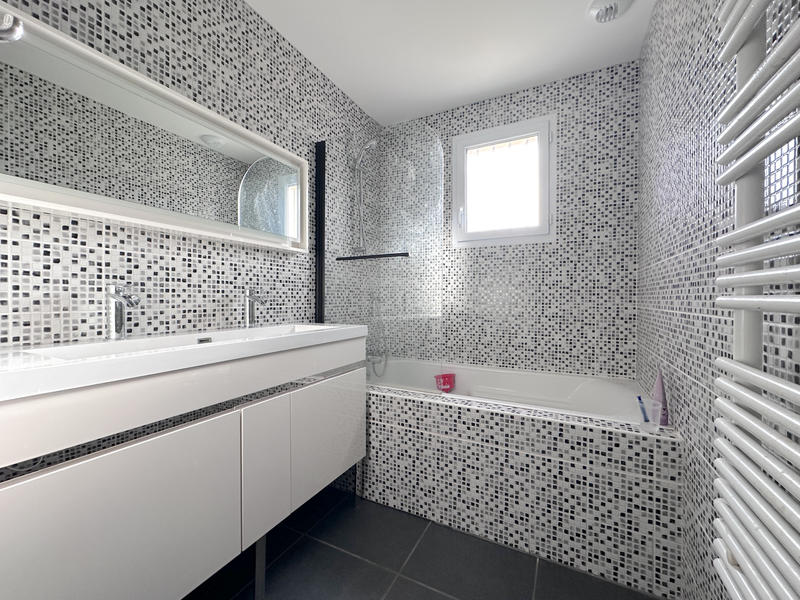 Maison - 101 m² - 5 pièces