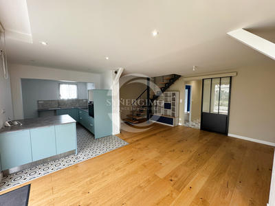 Maison - 125 m² - 6 pièces