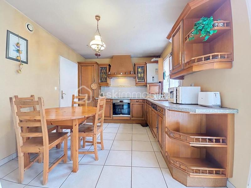 Maison - 80 m² - 4 pièces