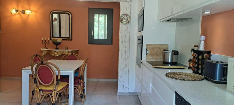 Maison - 180 m² - 6 pièces