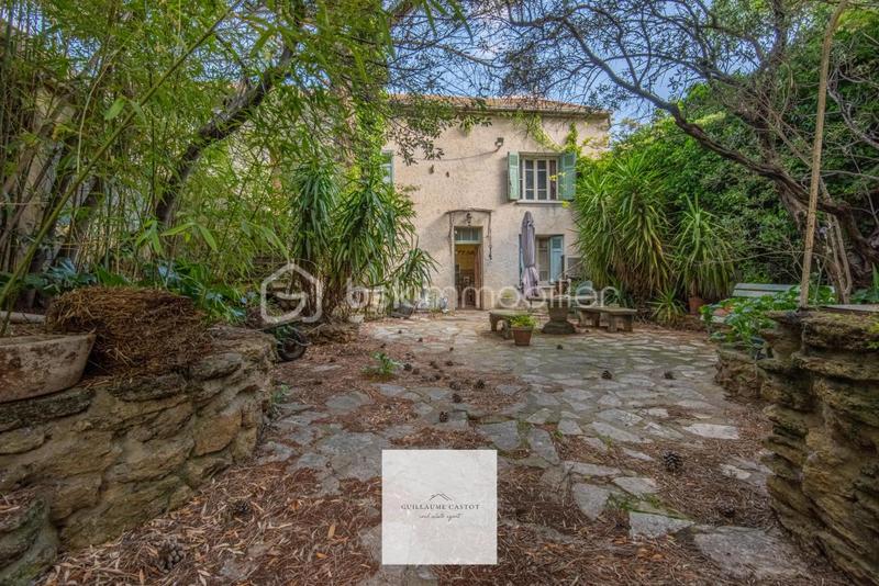 Maison de maîtres - 179 m² - 7 pièces