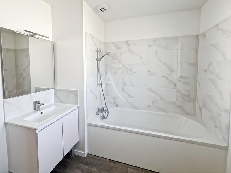 Maison - 84 m² - 4 pièces