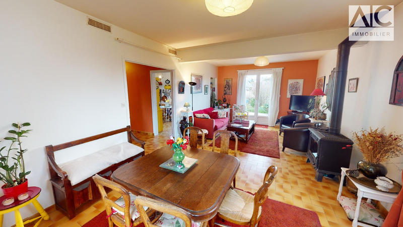 Maison - 105 m² - 5 pièces