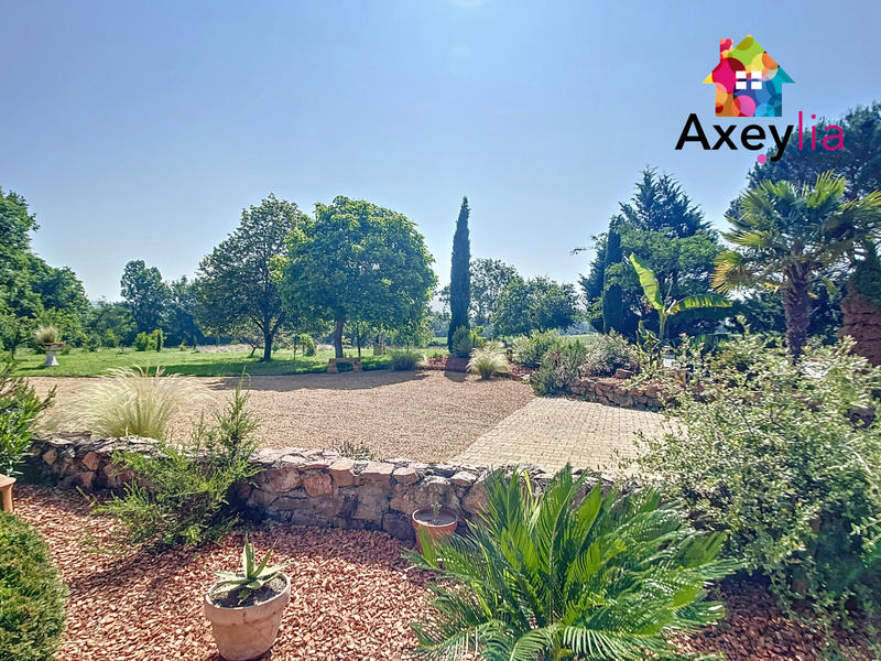 Maison - 200 m² - 7 pièces