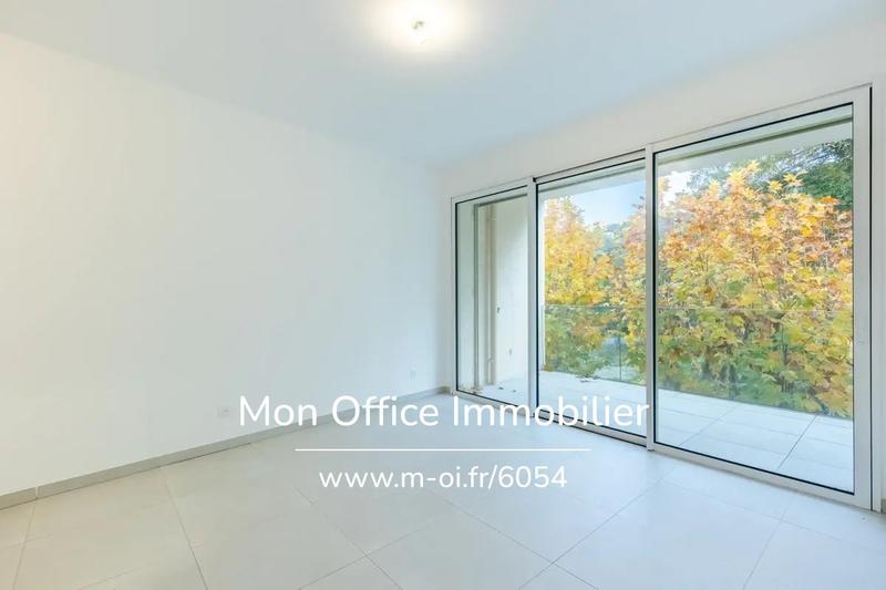 Appartement - 120 m² - 5 pièces