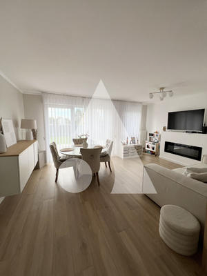 Maison - 86 m² - 4 pièces