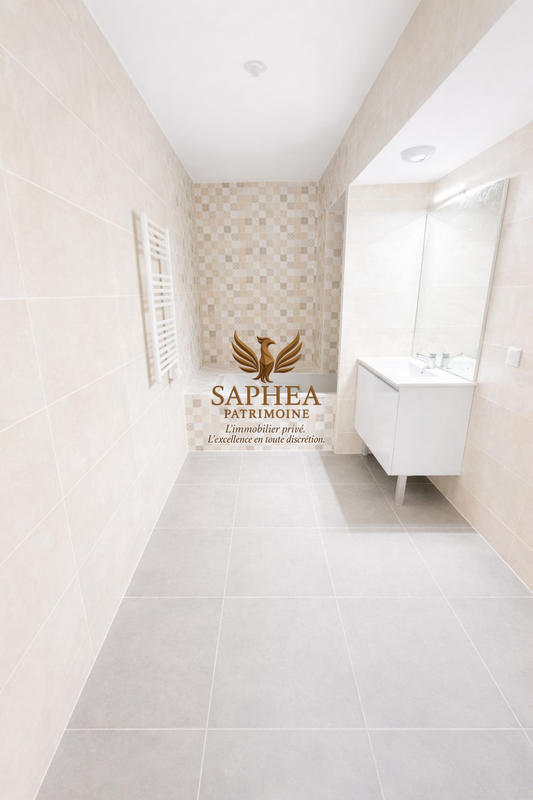 Appartement - 99 m² - 4 pièces