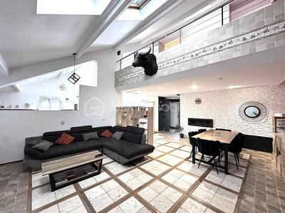 Maison - 265 m² - 8 pièces