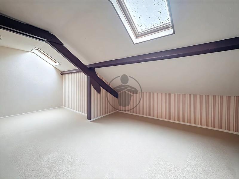 Maison - 171 m² - 6 pièces