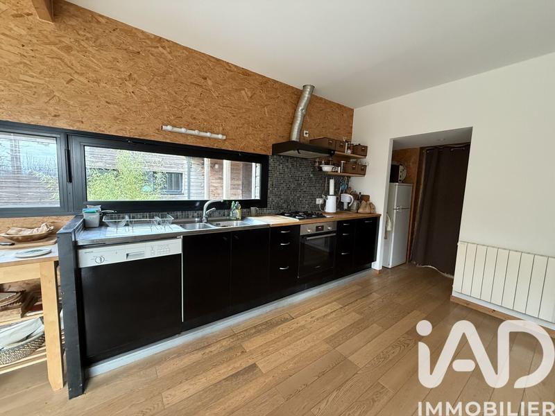 Maison de maîtres - 203 m² - 11 pièces