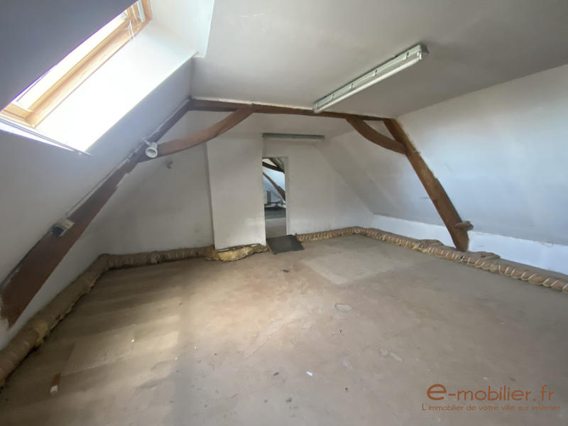 Maison ancienne - 140 m² - 1 pièce