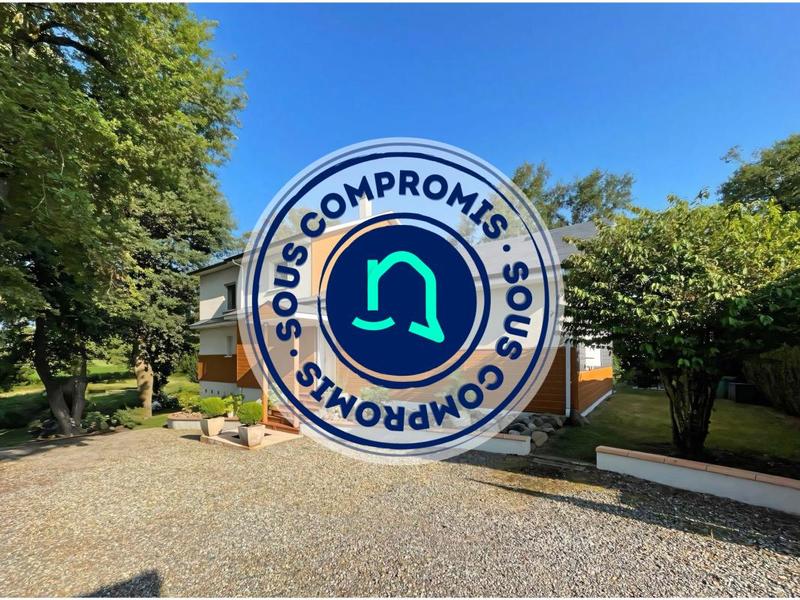 Maison - 225 m² - 6 pièces