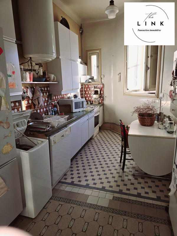 Maison - 227 m² - 9 pièces