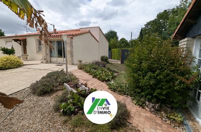 Maison - 92 m² - 5 pièces