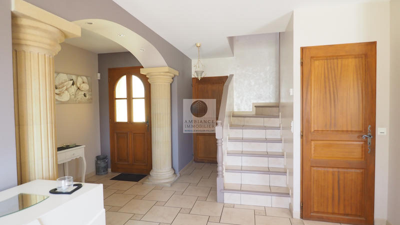 Maison - 179 m² - 7 pièces