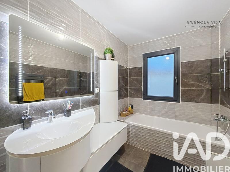 Maison - 130 m² - 4 pièces