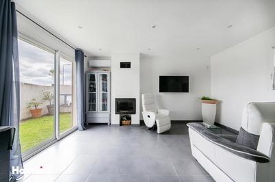 Villa - 90 m² - 4 pièces