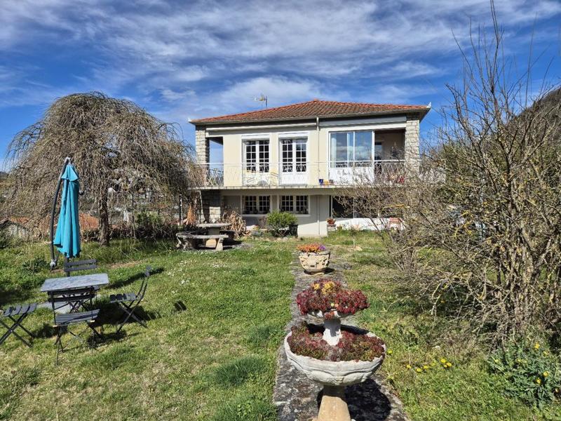 Maison - 155 m² - 6 pièces