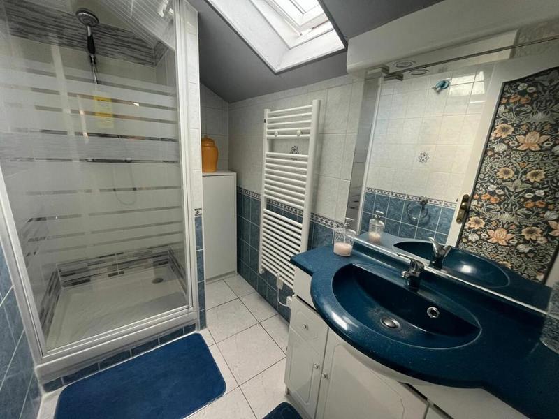 Maison - 96 m² - 4 pièces